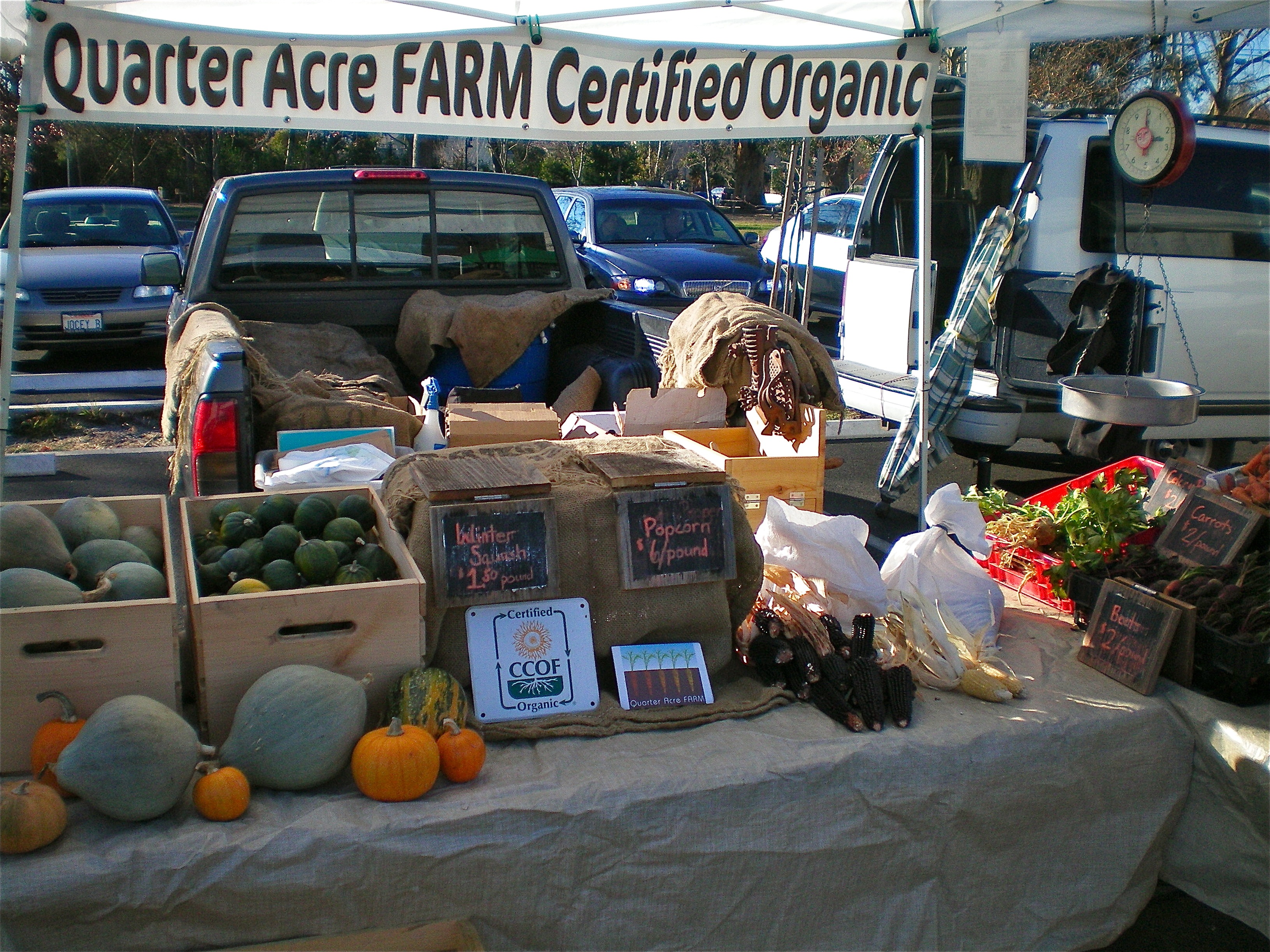 Our last farmers' market of 2013